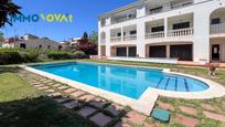 Piscina de Pis de lloguer en Castell-Platja d'Aro amb Aire condicionat, Terrassa i Moblat