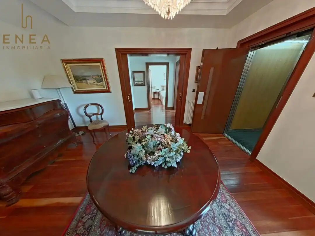 Casa o chalet en venta en Vitoria - Gasteiz con Calefacción, Jardín privado y Trastero