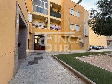 Pis amb ascensor en venda a Santa María del Águila