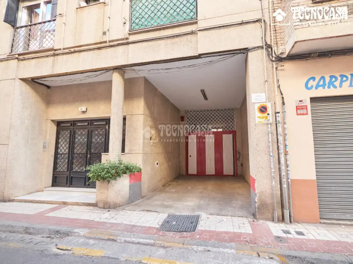 Garage for sale in La Cruz
