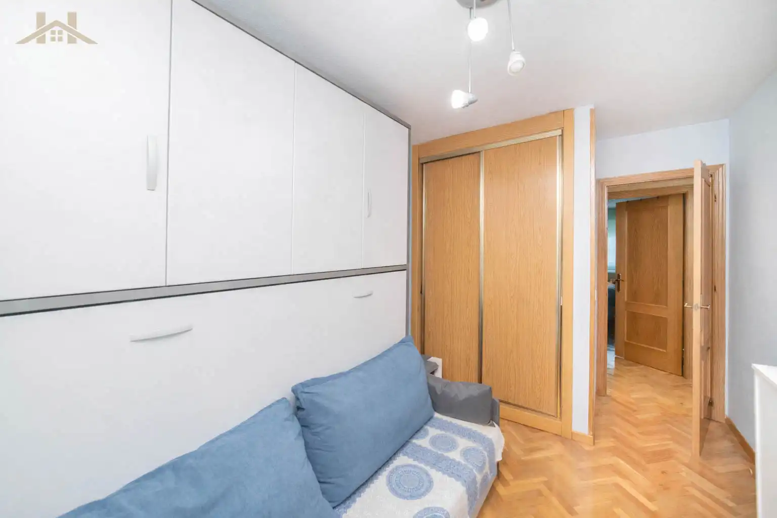 Bedroom of Flat for sale in Móstoles  with Air Conditioner, Heating and Community pool