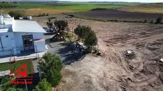 Finca rústica en venta en Lebrija con Terraza, Piscina y Amueblado