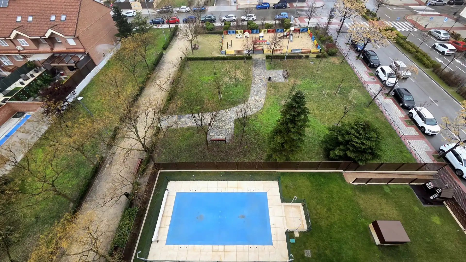 Schwimmbecken von Dachboden zum Verkauf in Fuenlabrada mit Klimaanlage, Heizung und Privatgarten
