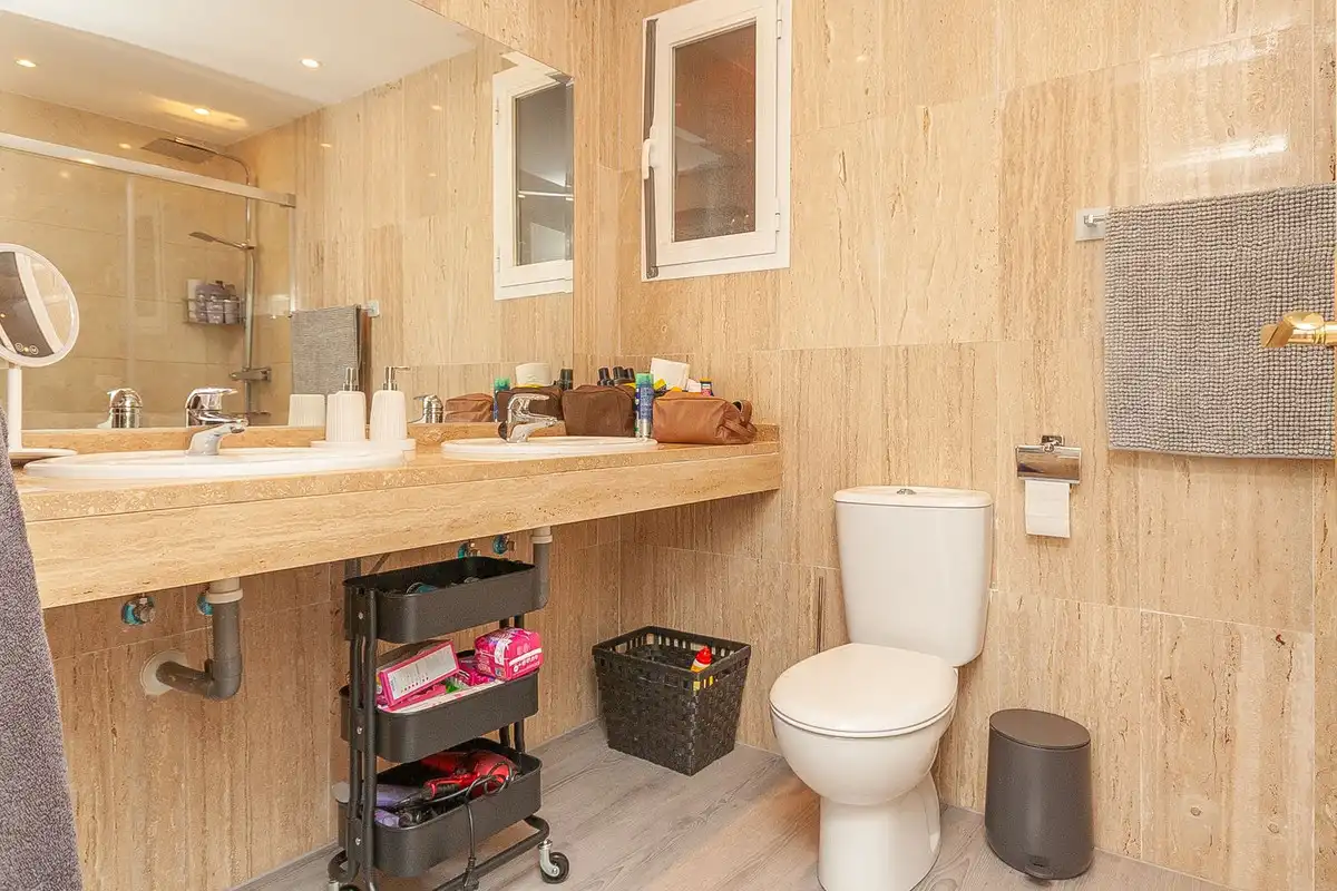 Bathroom of Flat for sale in Elviria - Cabopino