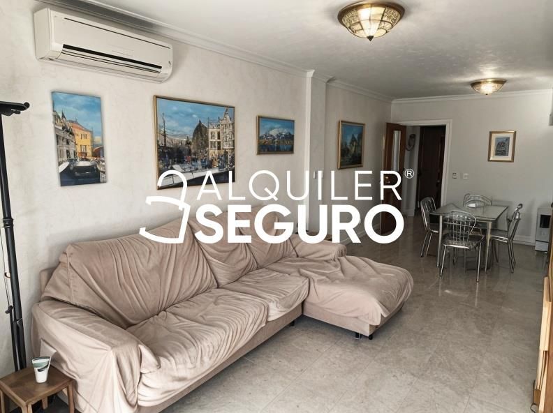 Sala de estar de Piso de alquiler en  Sevilla Capital con Aire acondicionado