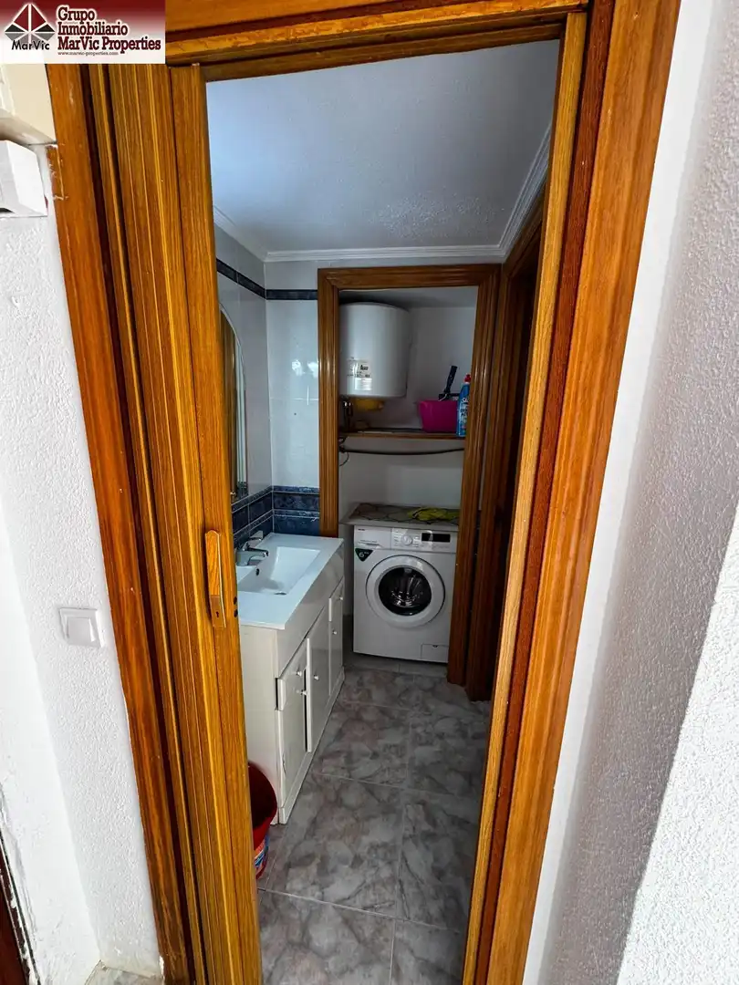 Bany de Estudi en venda en Benidorm amb Jardí privat, Moblat i Piscina comunitària
