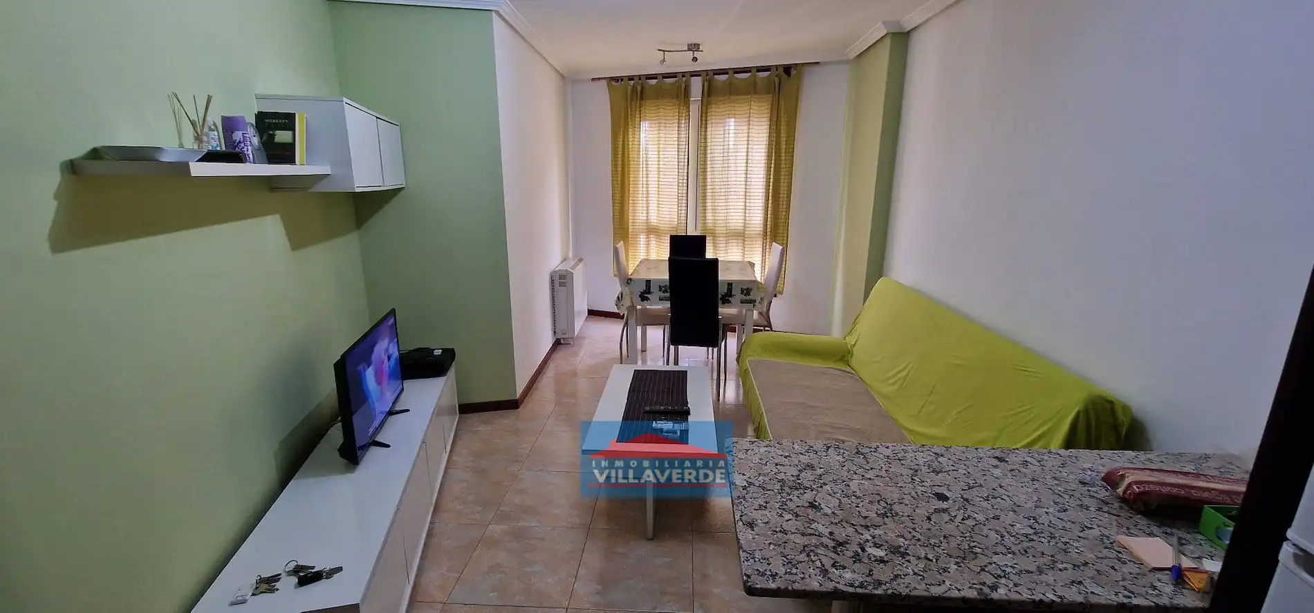 Sala de estar de Estudio en venta en Moaña con Trastero y Amueblado