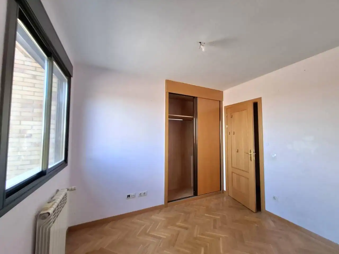 Habitación de Piso de alquiler en Valdemoro con Aire acondicionado, Calefacción y Terraza