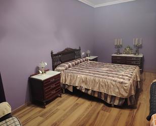 Bedroom of Flat for sale in Linares  with Parquet flooring, Oven and Washing machine