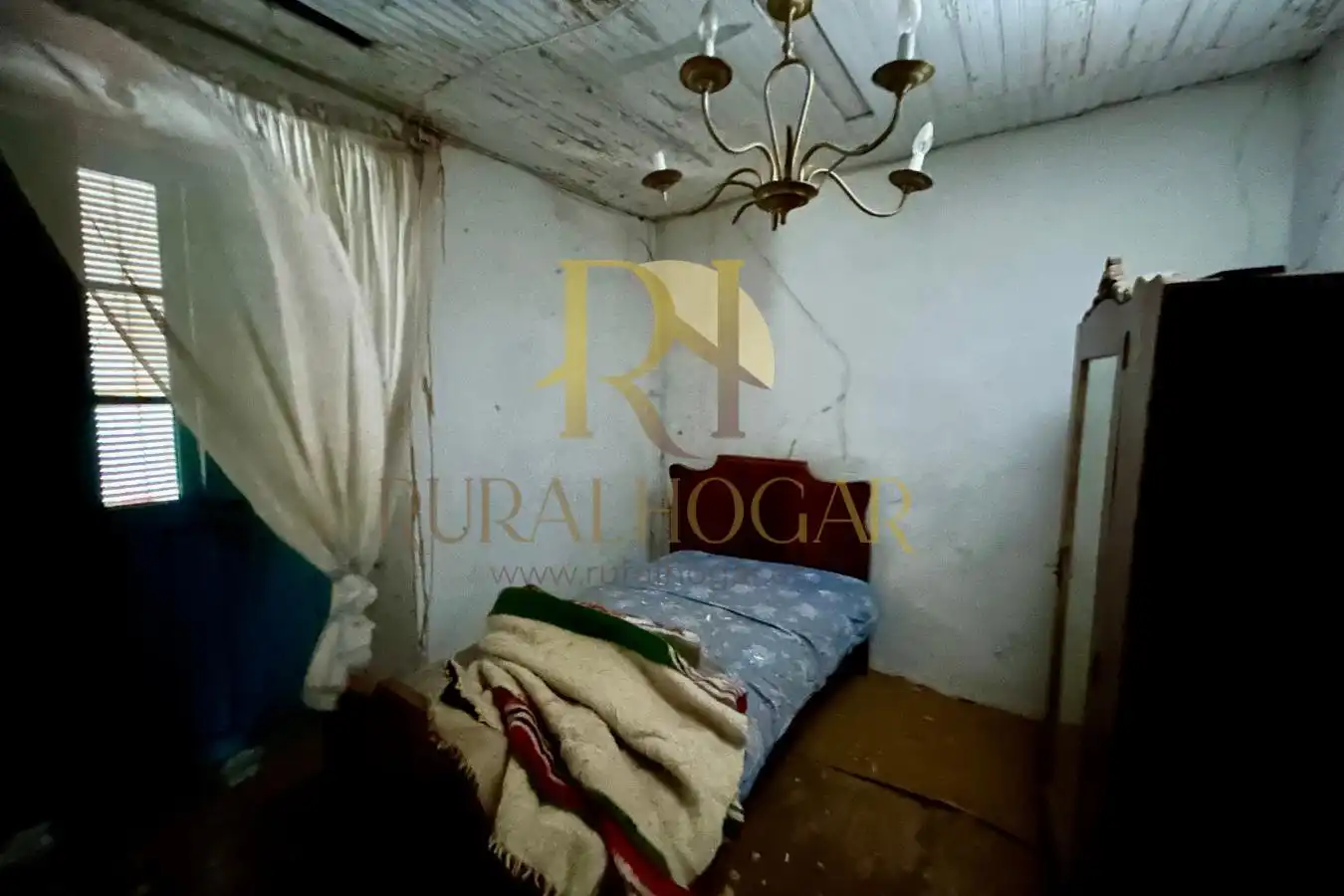 Habitación de Casa adosada en venta en Llamas de la Ribera con Terraza
