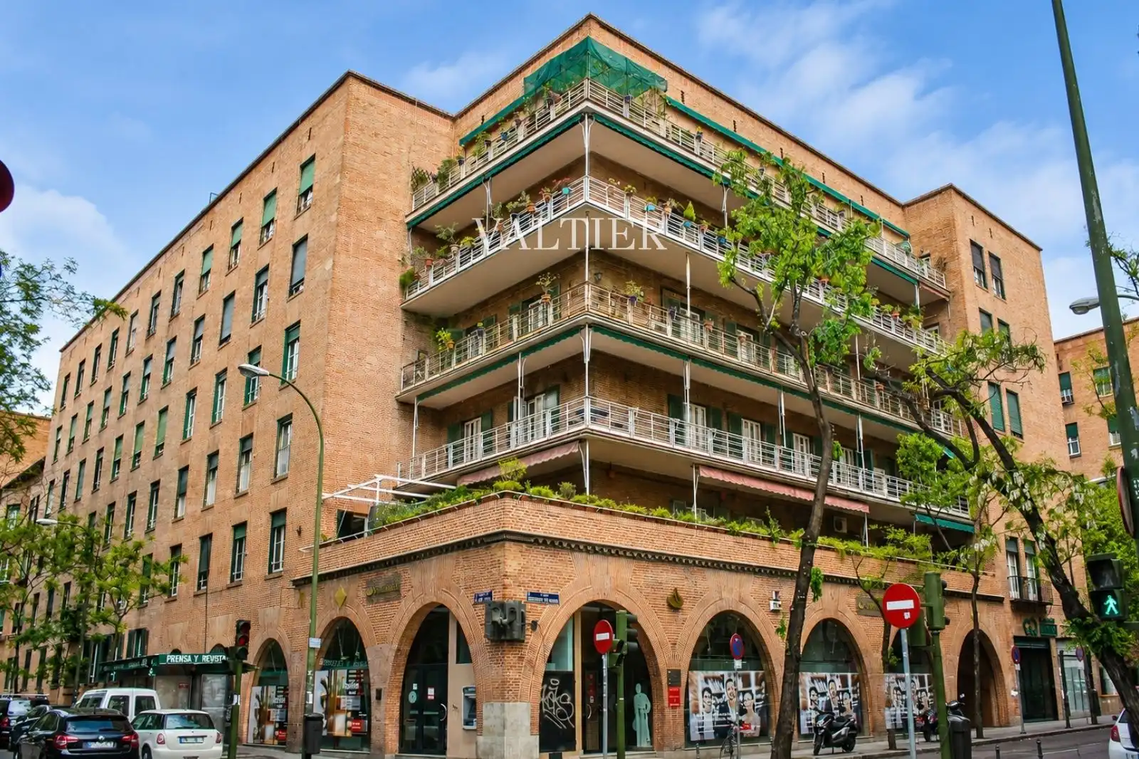 Vista exterior de Piso en venta en Madrid con Aire acondicionado, Calefacción y Terraza