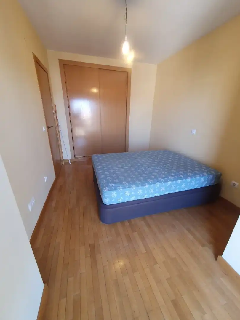 Habitación de Piso en venta en Talavera de la Reina con Aire acondicionado, Calefacción y Amueblado