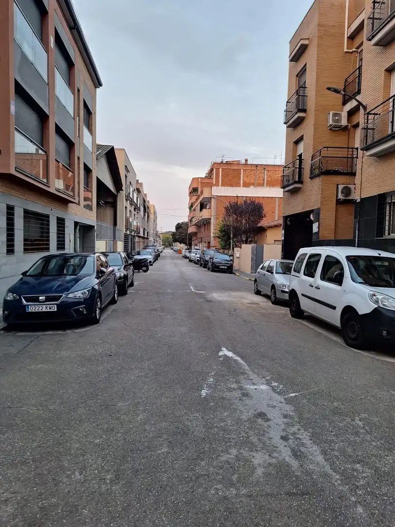 Motorradstellplatz zum Verkauf in Santa Perpètua de Mogoda, imagen 6