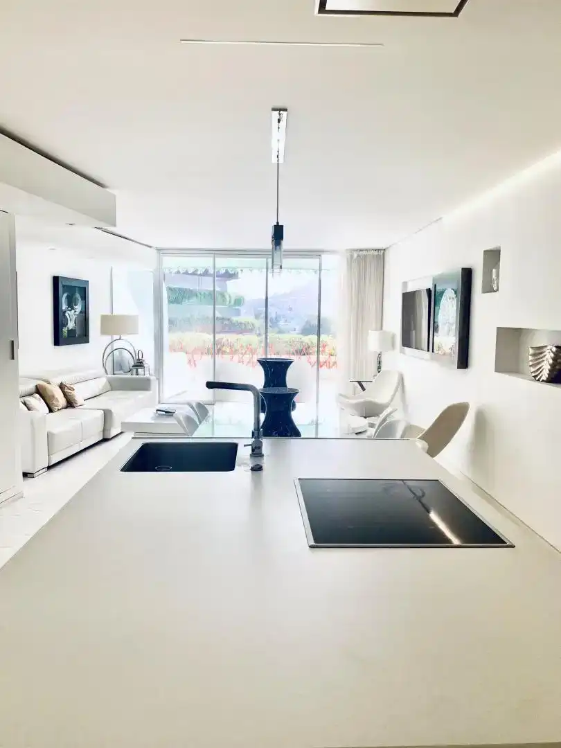 Cocina de Apartamento de alquiler en Marina Botafoc - Platja de Talamanca