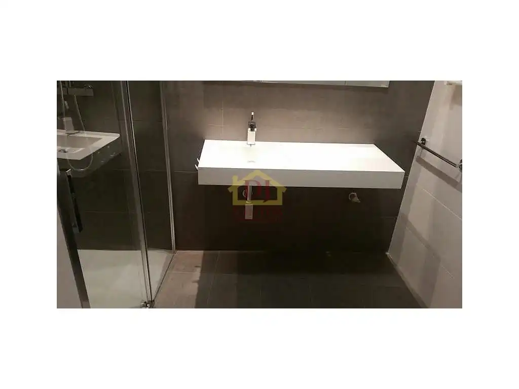 Bany de Pis en venda en Salamanca amb Calefacció, Terrassa i Moblat