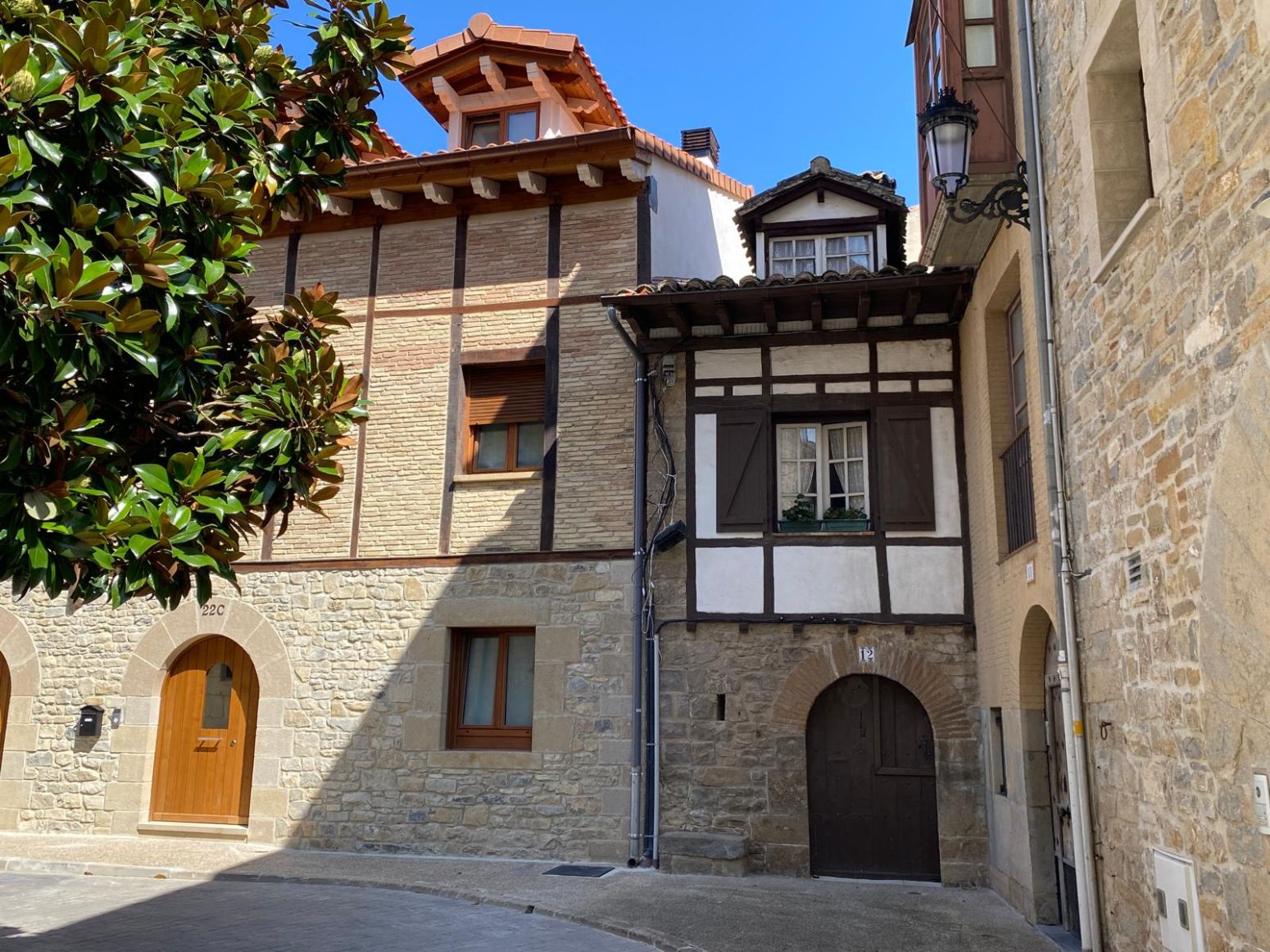 Single-family semi-detached for sale in Huarte / Uharte