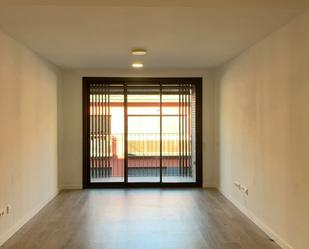 Flat to rent in Sabadell  with Air Conditioner