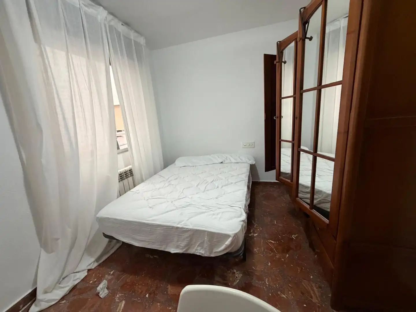 Habitación de Piso para compartir en Jaén con Aire acondicionado, Calefacción y Amueblado