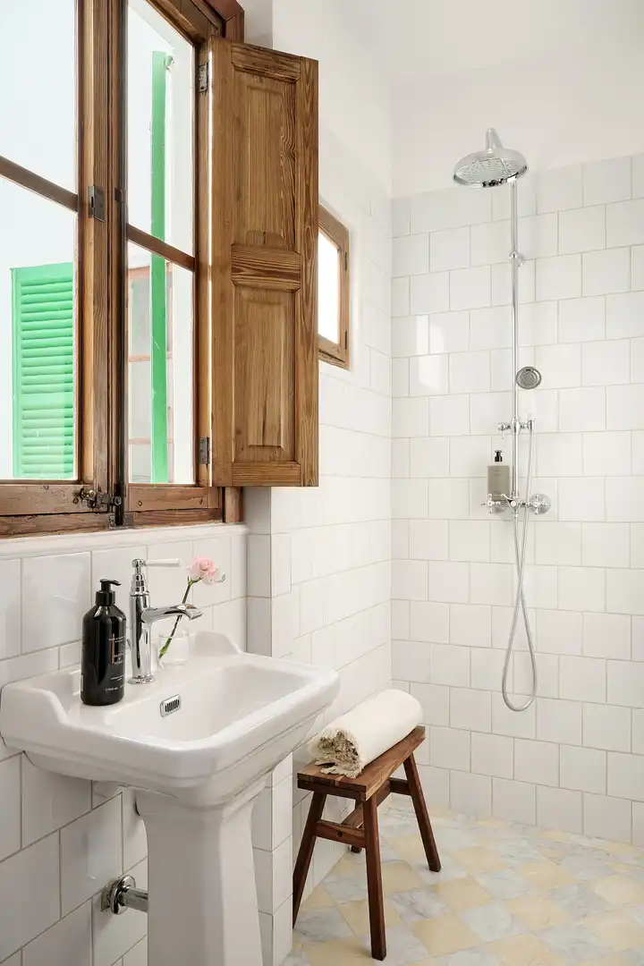 Badezimmer von Wohnungen zum Verkauf in  Palma de Mallorca mit Terrasse und Balkon