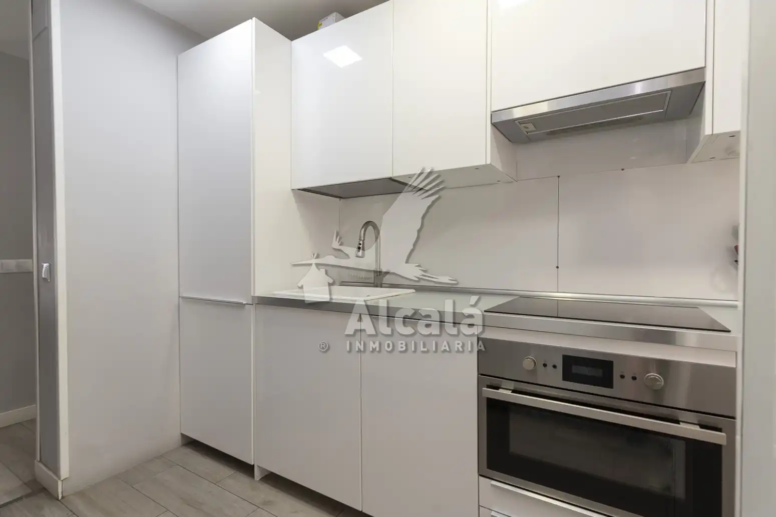 Cuina de Pis en venda en Madrid amb Aire condicionat, Calefacció i Terrassa