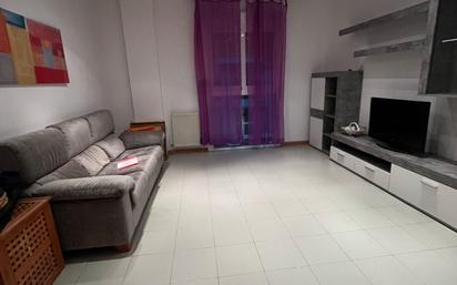 Living room of Flat to rent in  Madrid Capital  with Heating, Furnished and Alarm