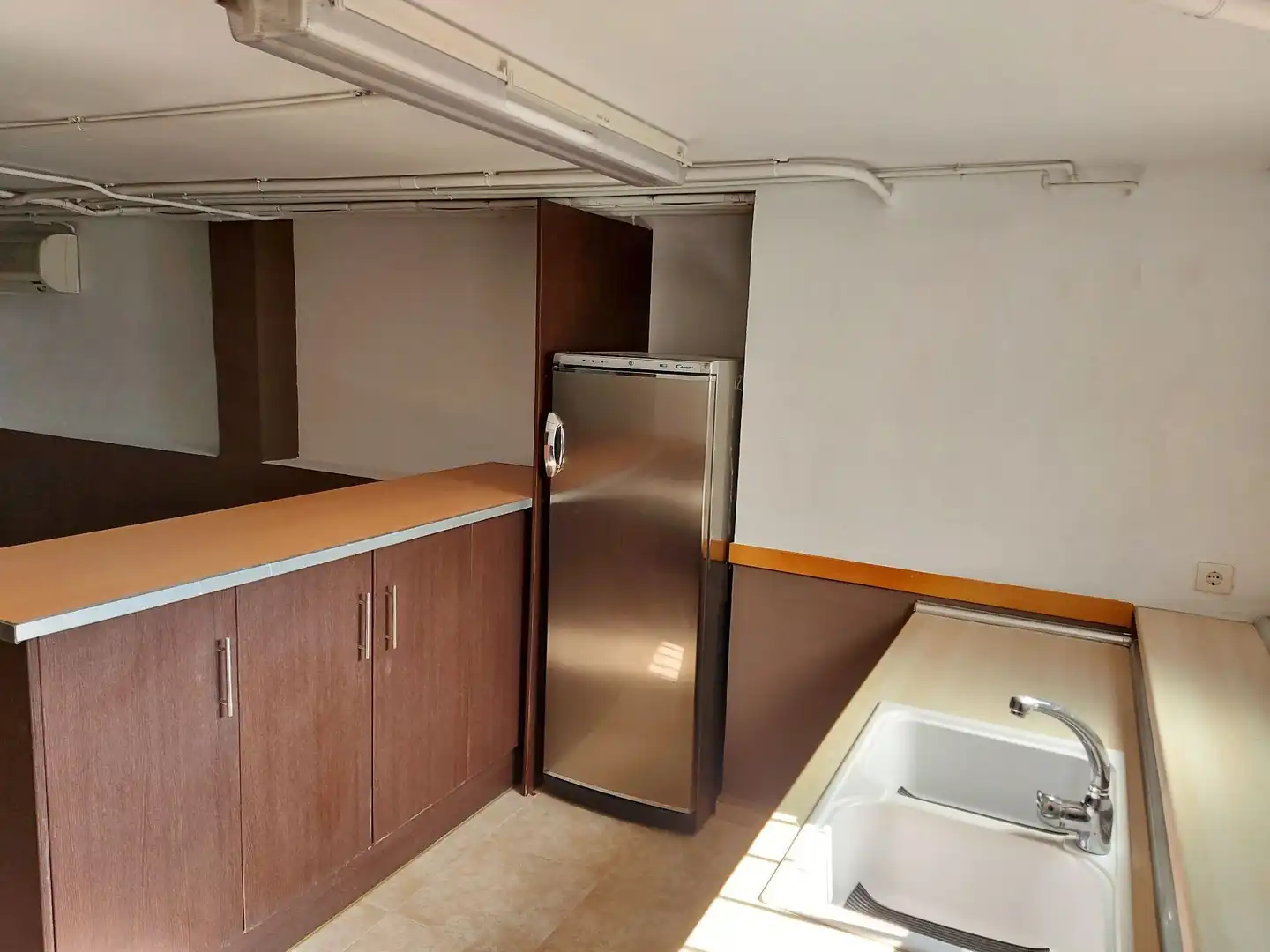 Kitchen of Houses for sale in La Pobla de Vallbona  with Air Conditioner, Heating and Private garden