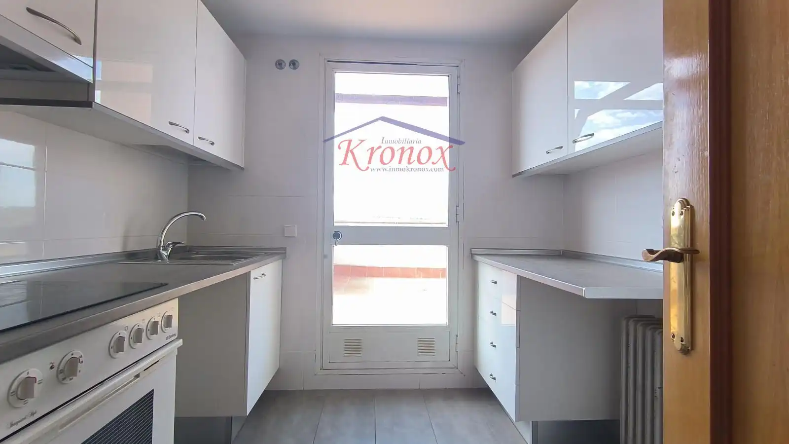 Kitchen of Attic for sale in Madrid  with Air Conditioner, Heating and Terrace