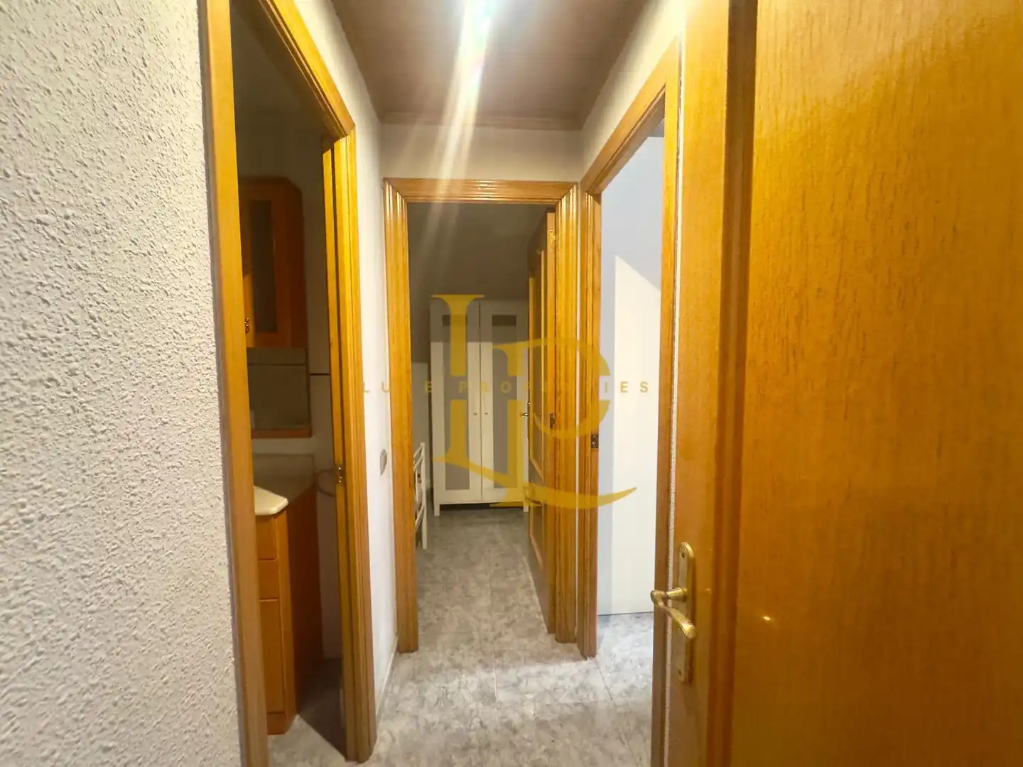 Wohnung zum Verkauf in Rubí mit Klimaanlage, Heizung und Möbliert