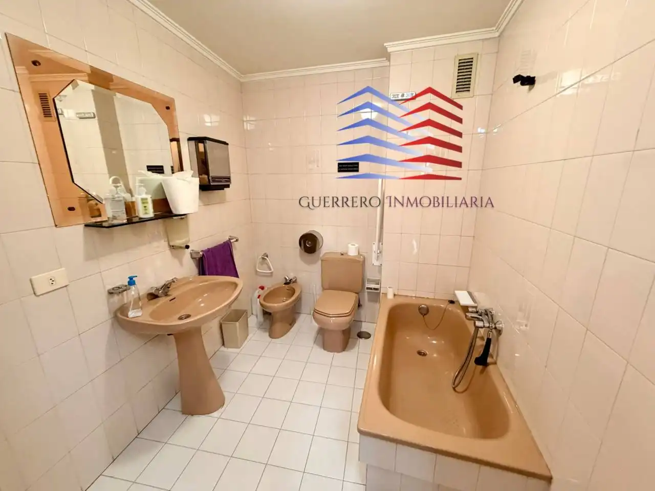 Baño de Piso en venta en Ourense Capital  con Calefacción, Trastero y Balcón