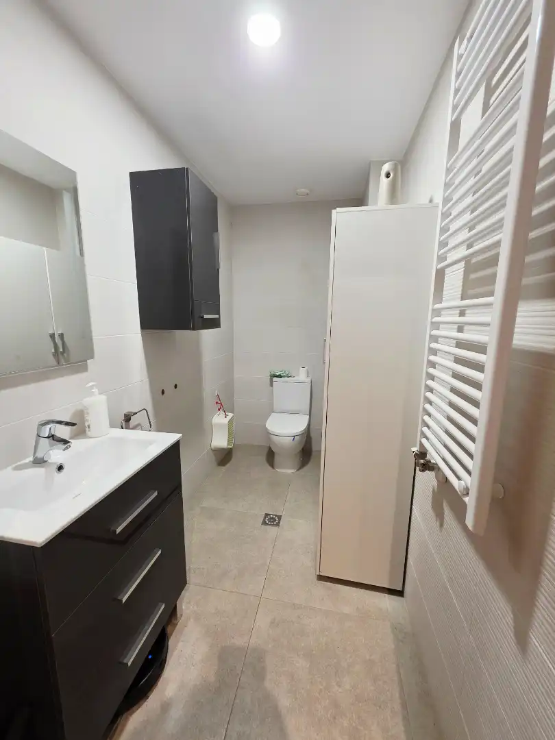 Baño de Casa adosada en venta en Terrassa con Aire acondicionado, Calefacción y Parquet