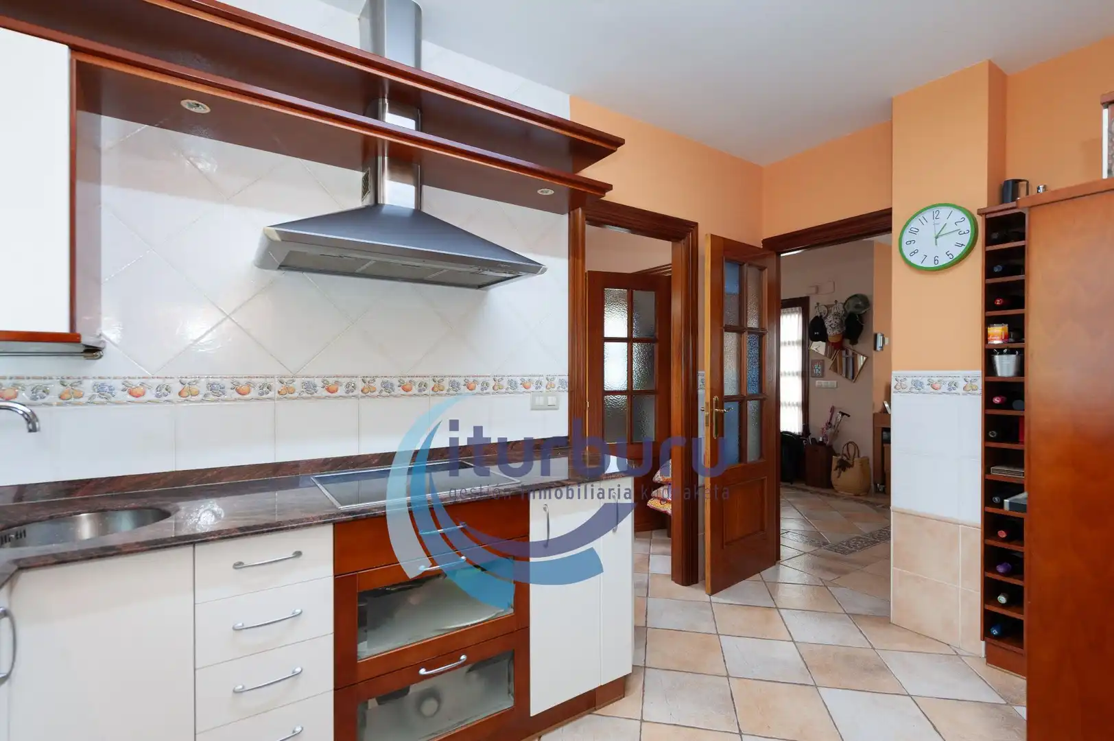 Cocina de Casa o chalet en venta en Zamudio con Calefacción, Jardín privado y Terraza