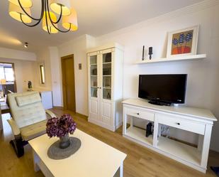 Sala d'estar de Apartament de lloguer en Villajoyosa / La Vila Joiosa amb Aire condicionat, Terrassa i Balcó