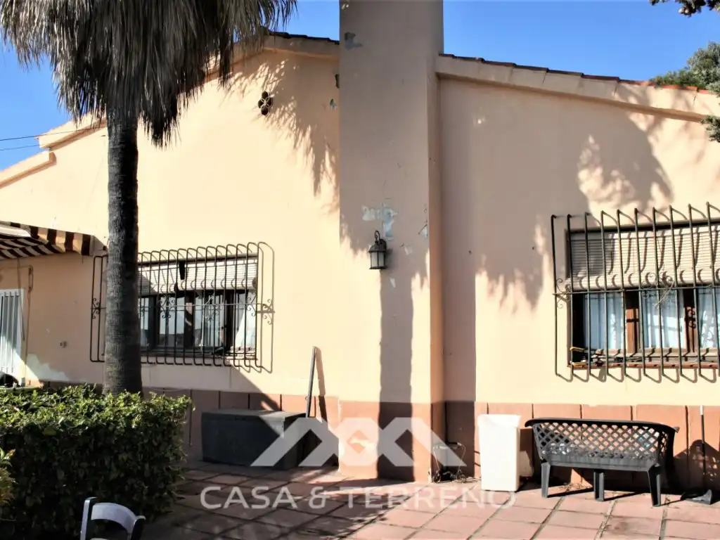Commercial properties for sale in Benajarafe