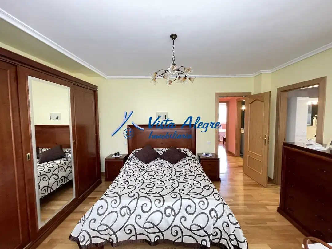 Bedroom of Detached homes for sale in Haro  with Heating, Parquet flooring and Terrace