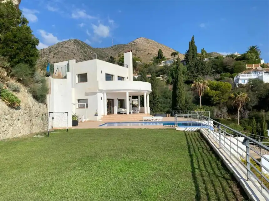 Casa con piscina in vendita a La Capellanía - El Higuerón, imagen 3