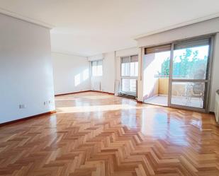 Living room of Flat to rent in  Madrid Capital  with Terrace