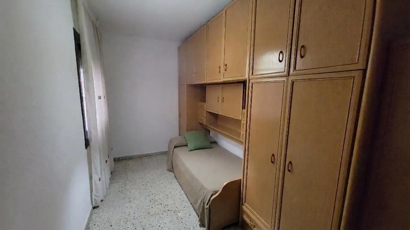 Dormitori de Pis en venda en L'Hospitalet de Llobregat amb Aire condicionat