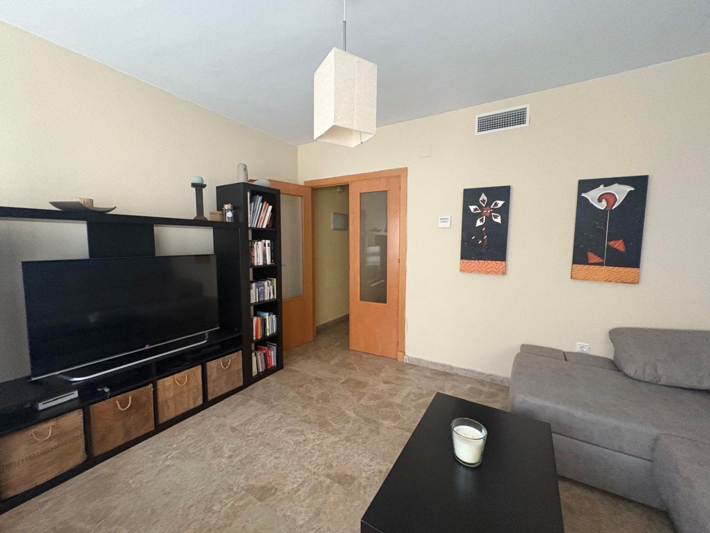 Flat for sale in Camas