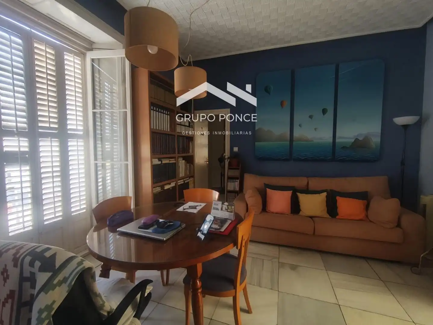 Sala d'estar de Edifici en venda en Puerto Real