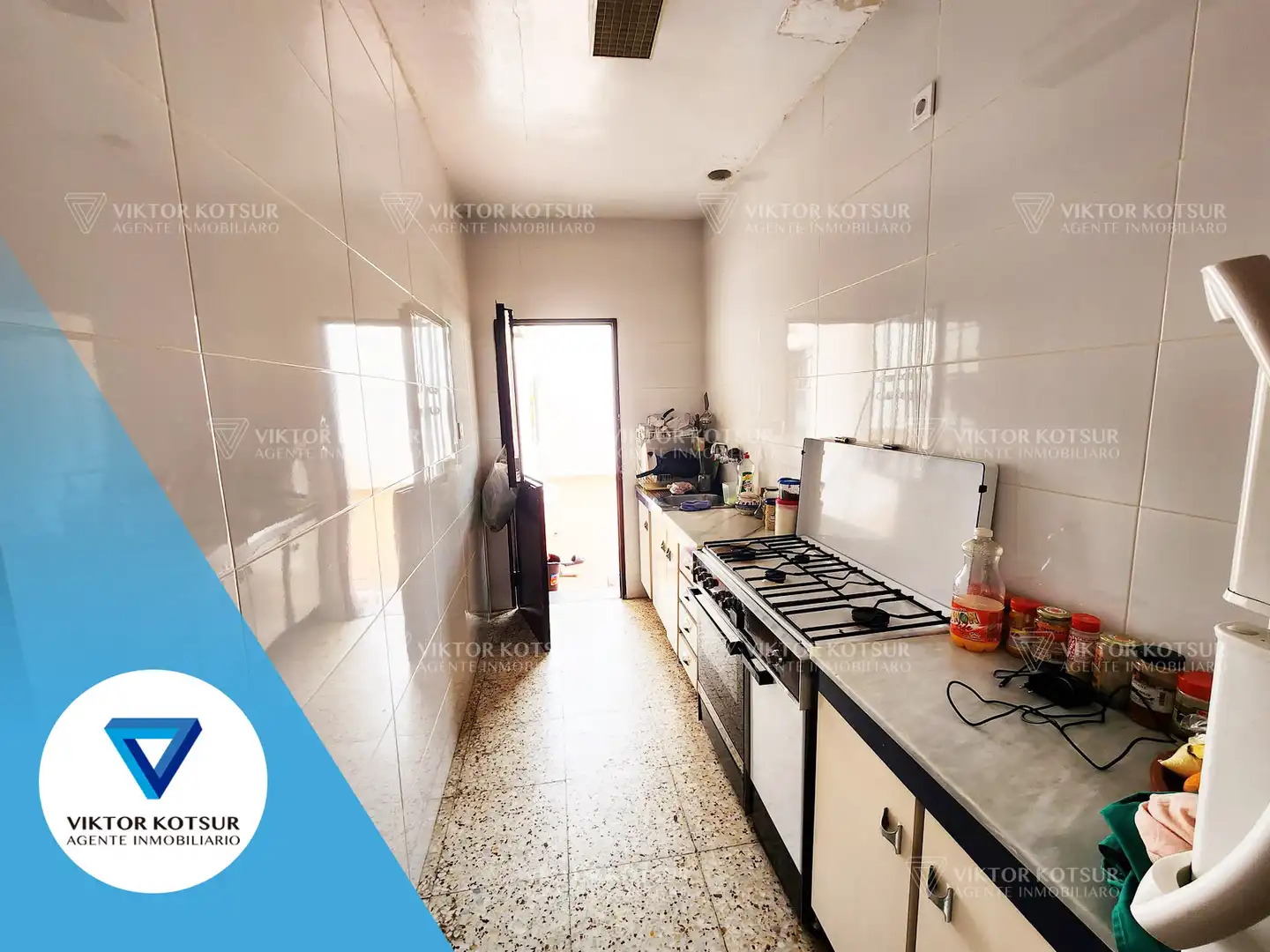 Cocina de Casa adosada en venta en Roquetas de Mar con Aire acondicionado, Terraza y Trastero
