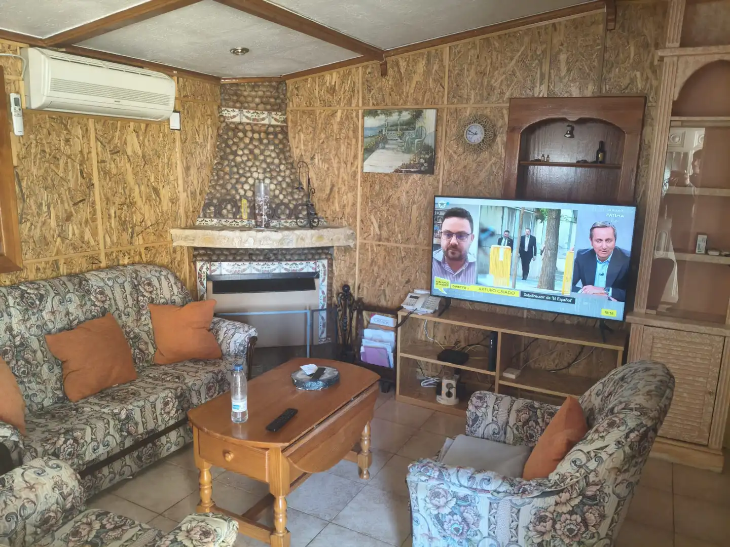 Sala d'estar de Casa o xalet en venda en Casarrubios del Monte amb Aire condicionat, Calefacció i Jardí privat