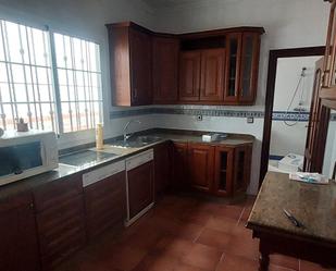 Kitchen of House or chalet for sale in Dos Hermanas  with Terrace and Balcony
