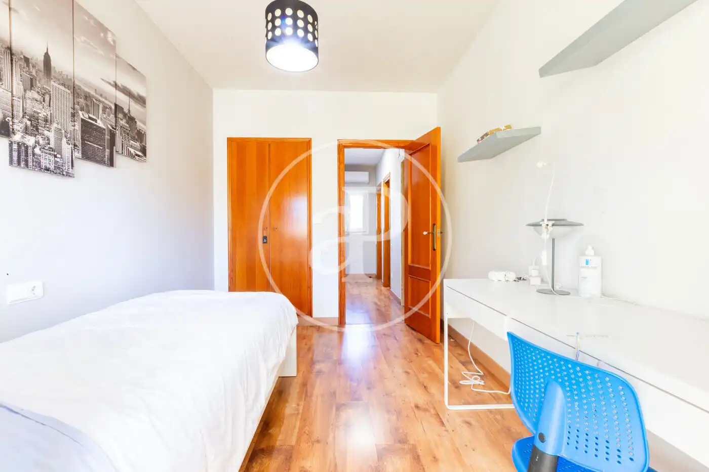 Habitación de Casa adosada en venta en Riba-roja de Túria con Aire acondicionado, Calefacción y Jardín privado