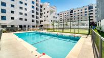 Swimming pool of Attic to rent in Villa del Río