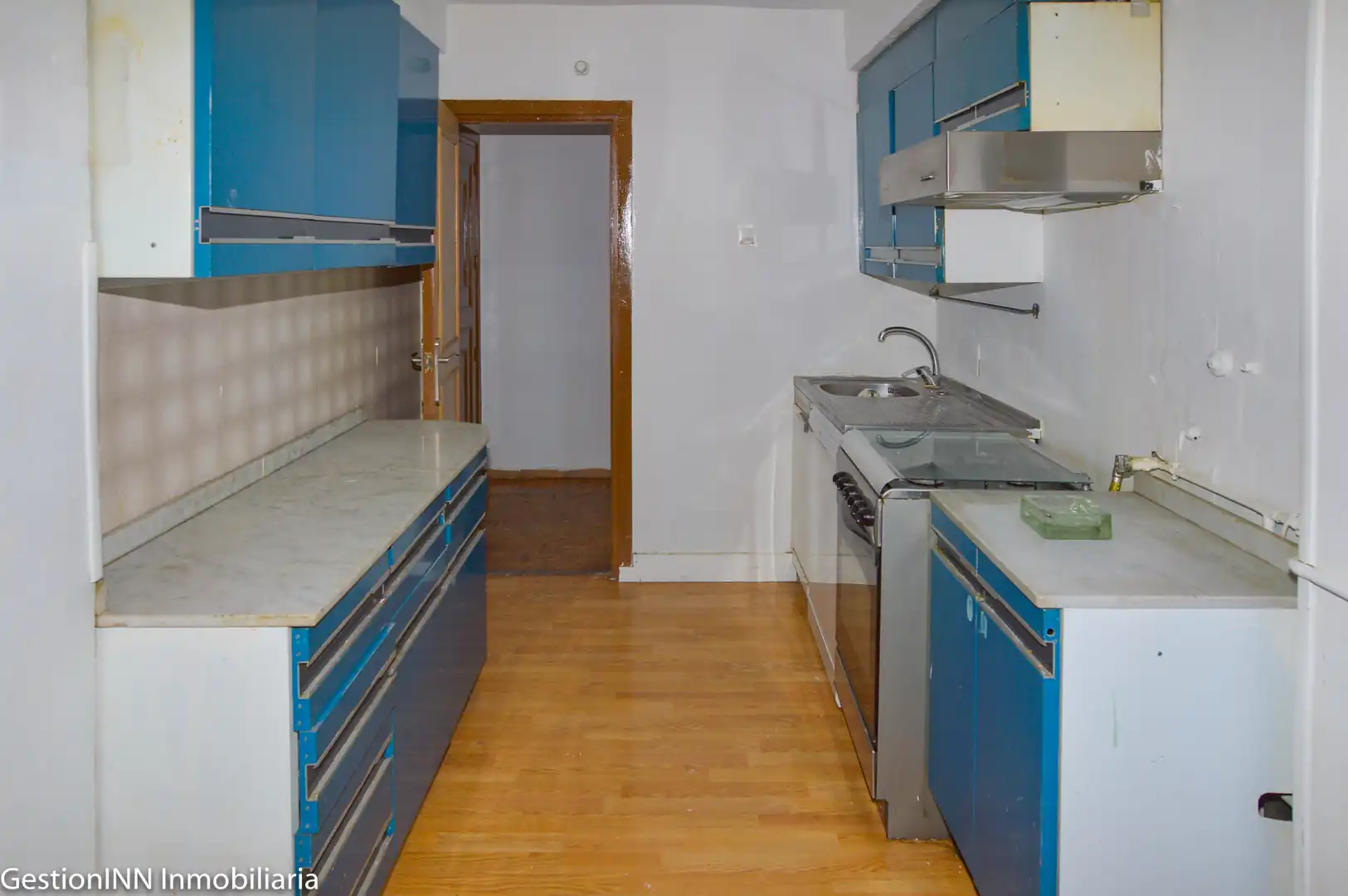 Cocina de Piso en venta en Madrid con Calefacción, Parquet y Terraza