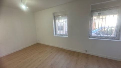 Foto 2 de Apartamento en venta en Calle Artesano, 7, Trobajo del Camino, San Andrés del Rabanedo