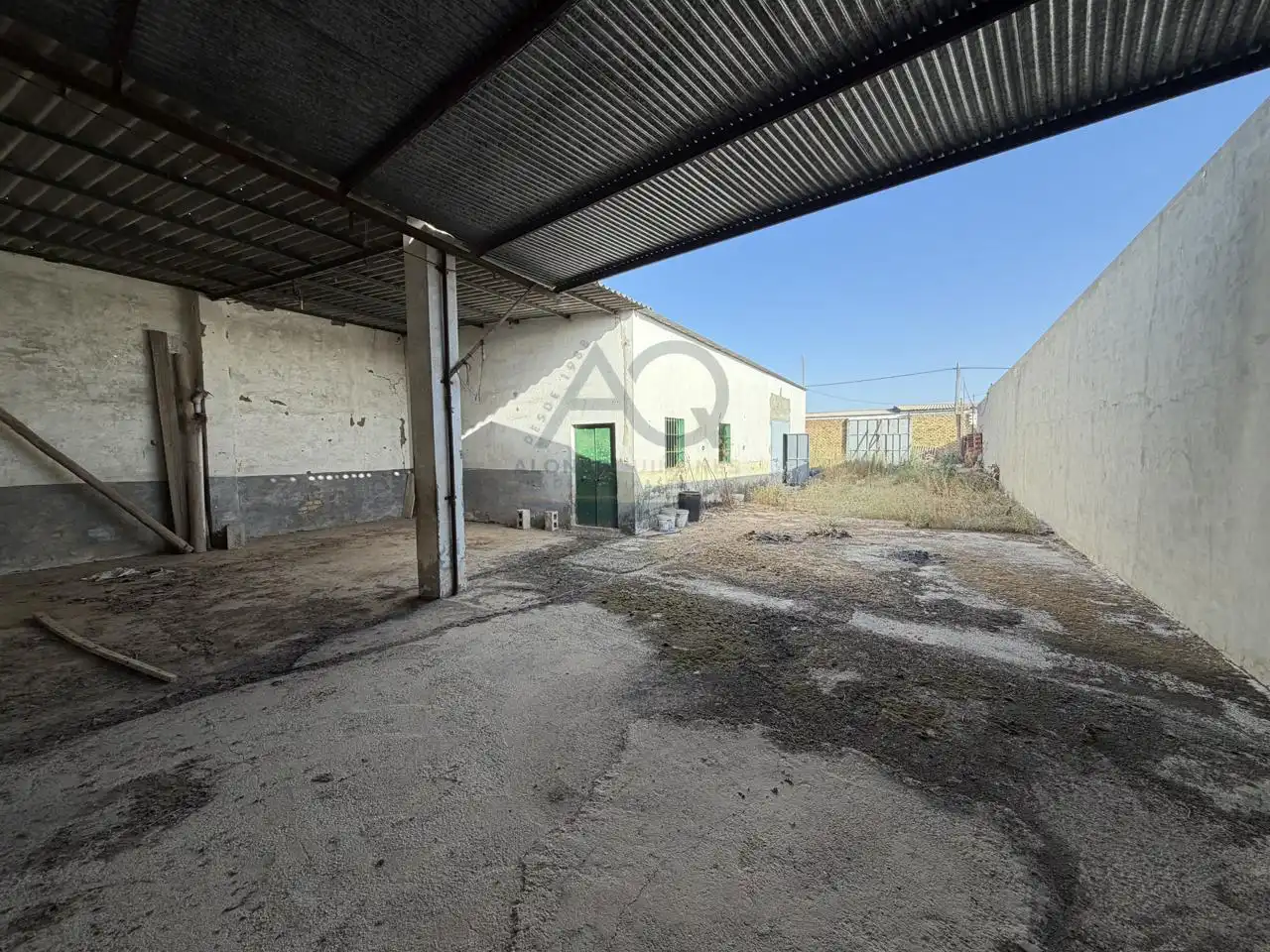 Industrial building for sale in Los Palacios y Villafranca