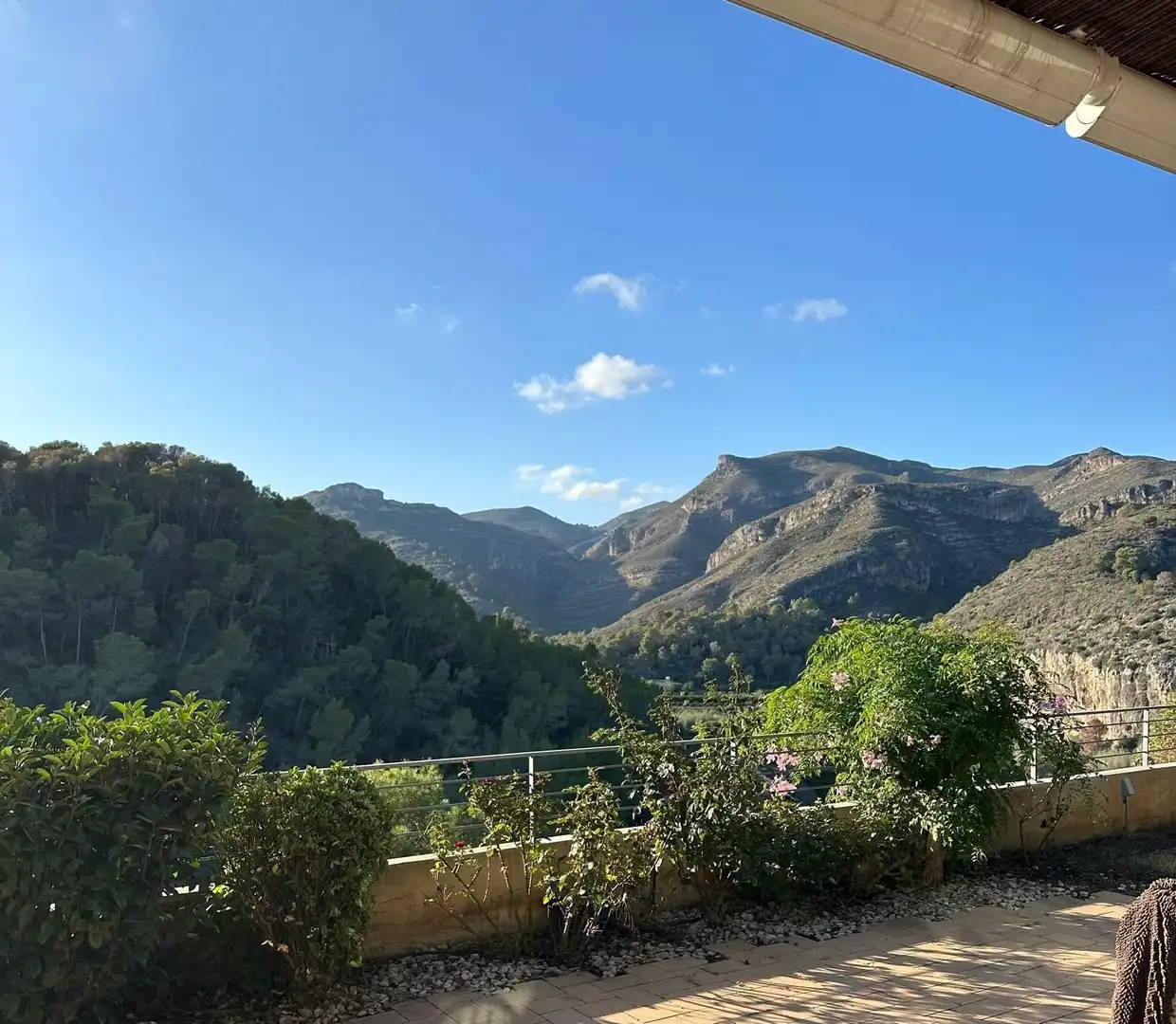 Vista exterior de Casa o xalet en venda en Ròtova amb Aire condicionat, Calefacció i Jardí privat