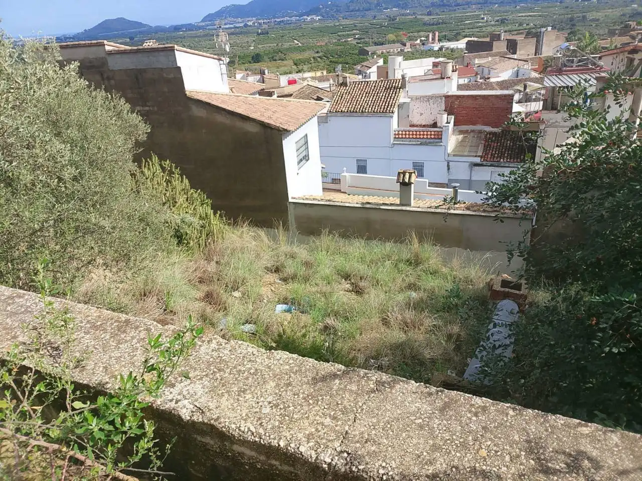 Residential for sale in Ador