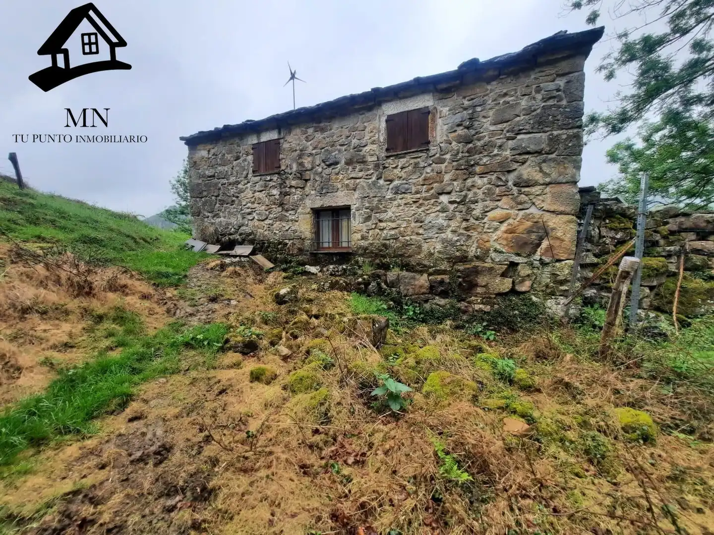 Finca rústica en venda en San Roque de Riomiera